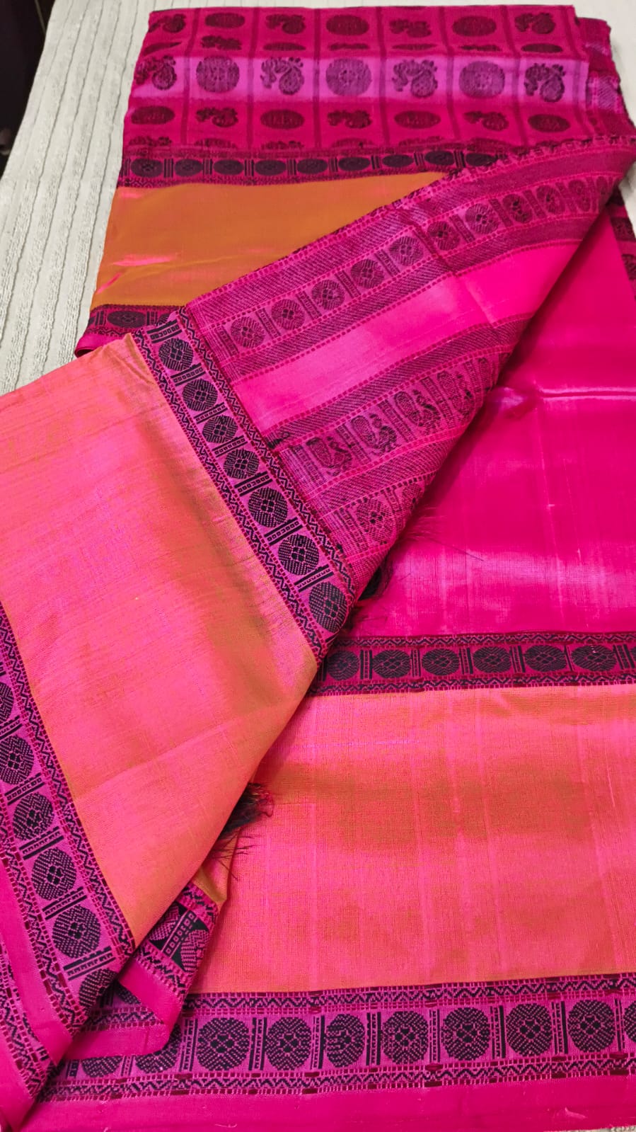 1000 butta silk cotton Saree in rani pink  rettaipet border