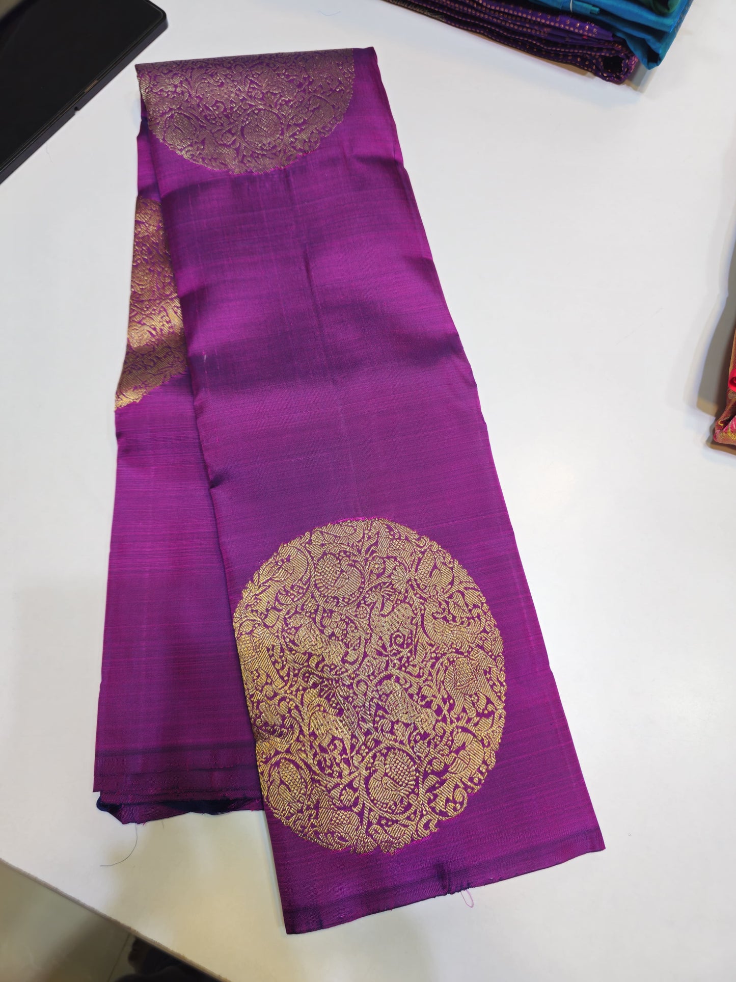 Handloom pure kanjivaram silk saree bridal silk golden color with purple chakaram butta pure golden jari 
