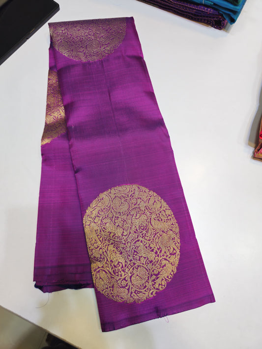 Handloom pure kanjivaram silk saree  bridal silk golden color with purple chakaram butta pure golden jari 