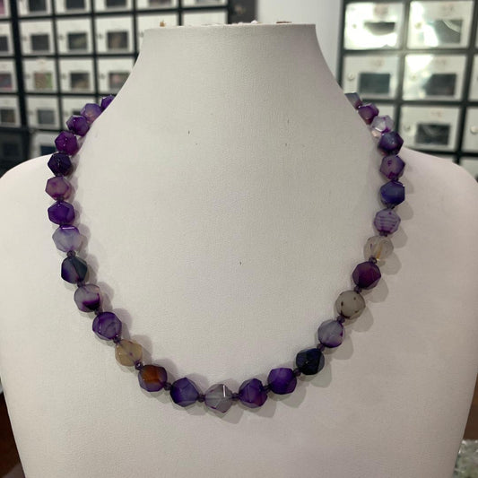 Jewellery Natural Stone Beads jewelry in round shape beads in purple